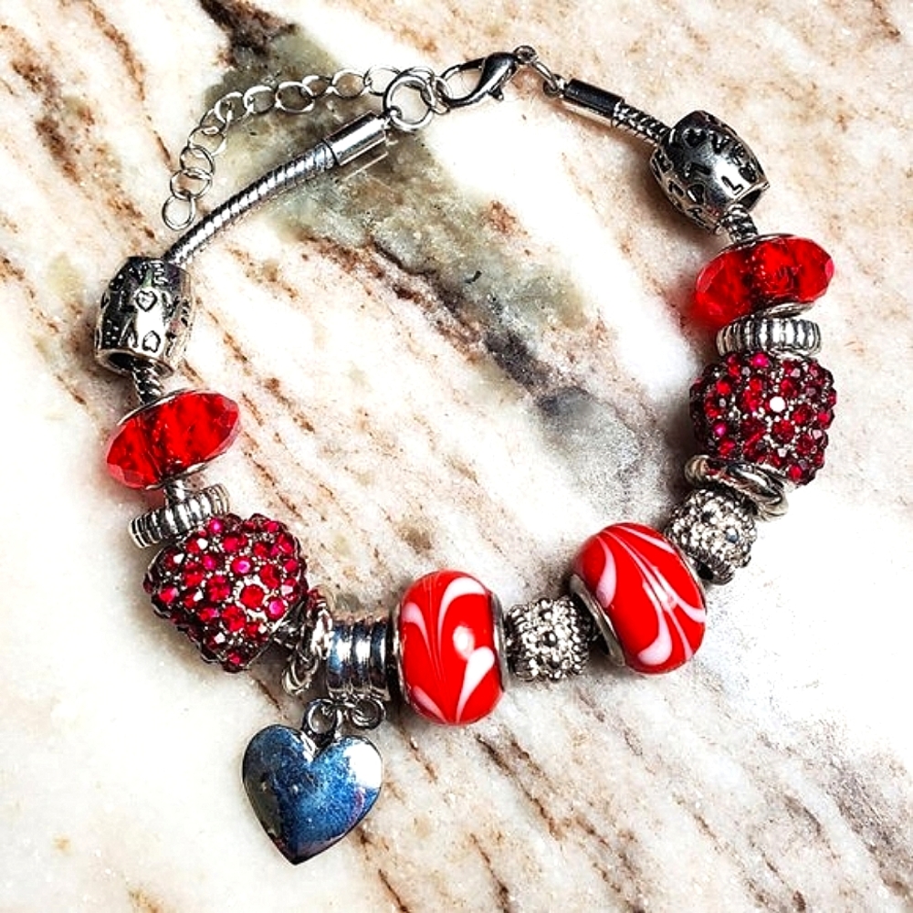 GlamGlow - Hearts & Love Red & Silver-Tone Charm Bracelet